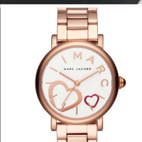 marc jacobs heart watch
